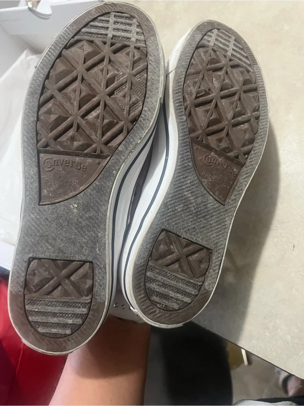 Converse low top